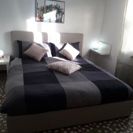 Casa Teresina - Corenno Plinio Lago Di Como Appartement Dervio Buitenkant foto