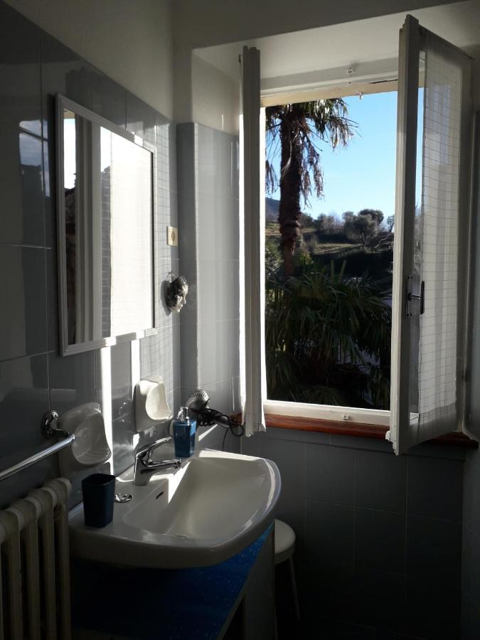 Casa Teresina - Corenno Plinio Lago Di Como Appartement Dervio Buitenkant foto